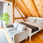 Tatil Evi Pri Stari Mami *
