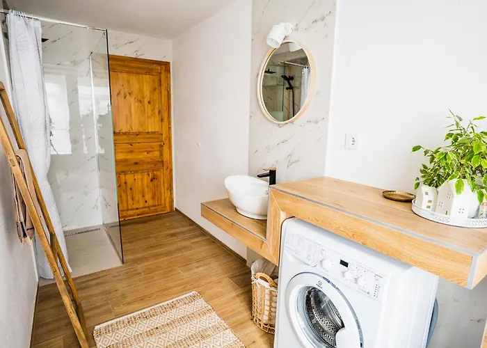 Pri Stari Mami Sveti Tomaz